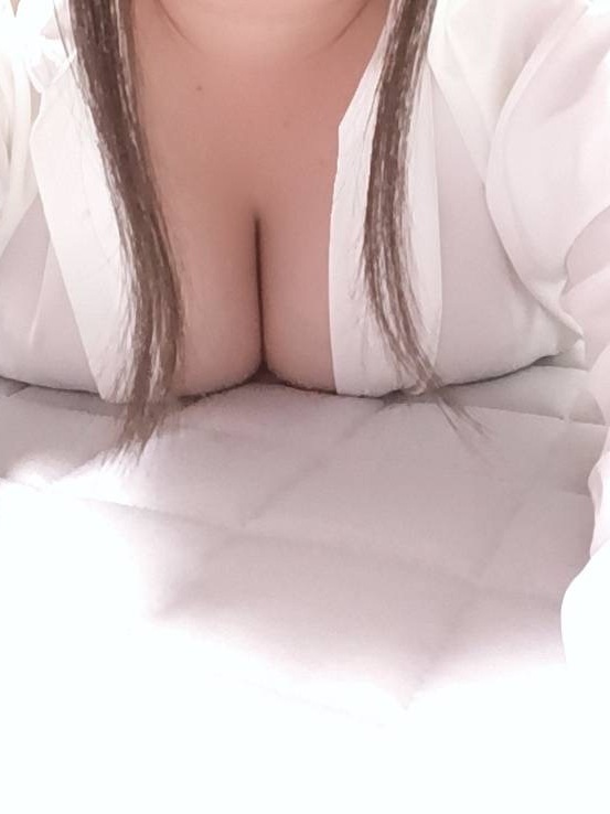和泉 すずの写真2枚目